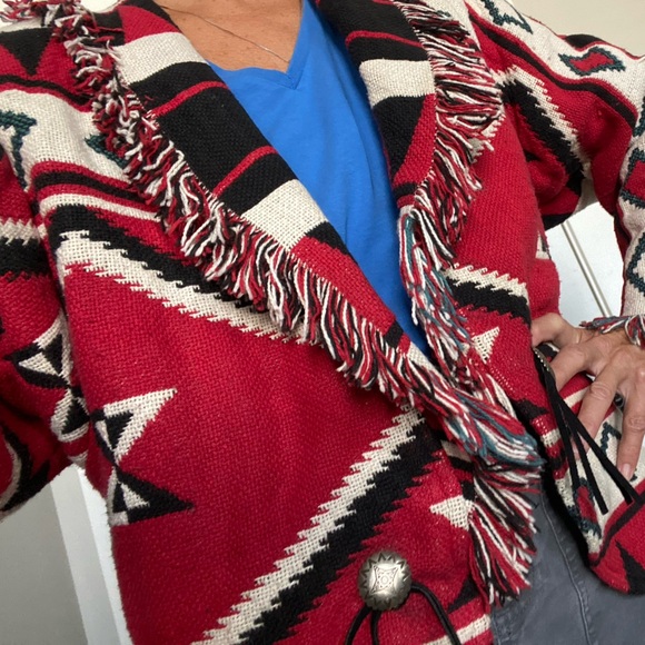 Vintage ITS IN THE BAG Woven Fringed Blanket Jacket Conchos Tassels USA Medium - Picture 5 of 11